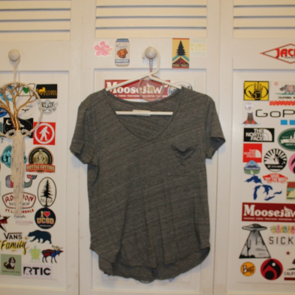 Abercrombie & Fitch V-Neck